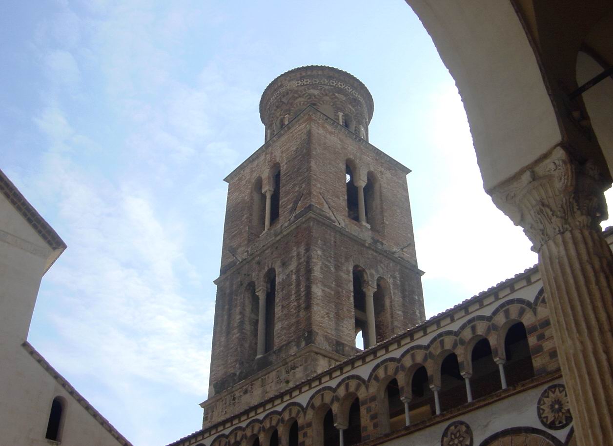   Campanile Duomo Salerno
