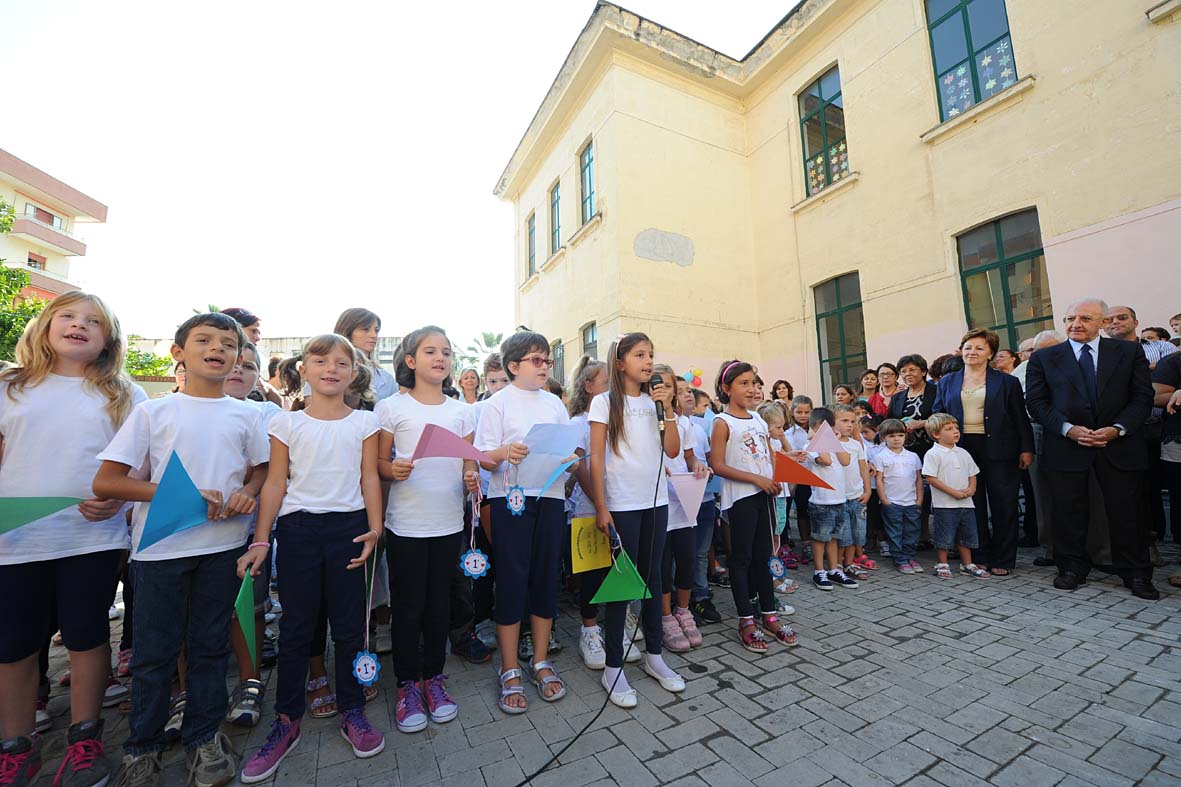   Il Sindaco De Luca all'inaugurazione dell'anno scolastico
