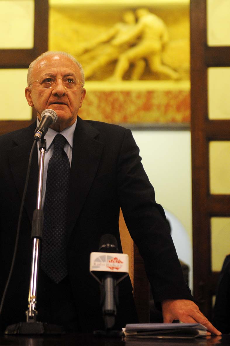   Incontro pubblico del Sindaco di Salerno Vincenzo De Luca a Palazzo di Citta'
