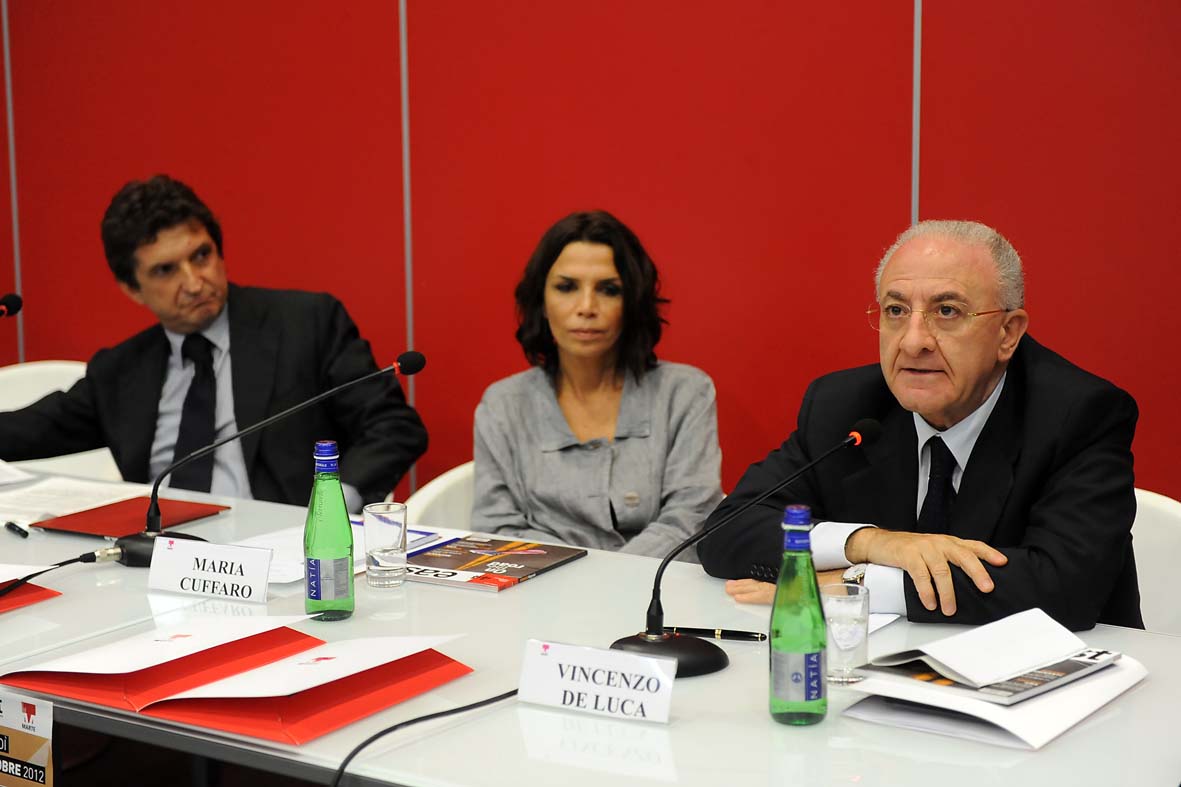   Il Sindaco De Luca alla presentazione della rivista East al MARTE Mediateca 
