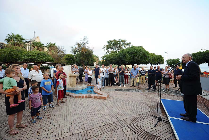   Con il Sindaco De Luca inaugurazione Parco Giochi Lungomare Tafuri. Salerno 17 Settembre 2011.
