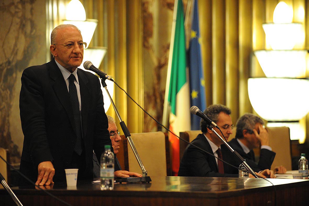   Il Sindaco De Luca alla presentazione del volume "La sorpresa di Papa Francesco" di Andrea Riccardi
