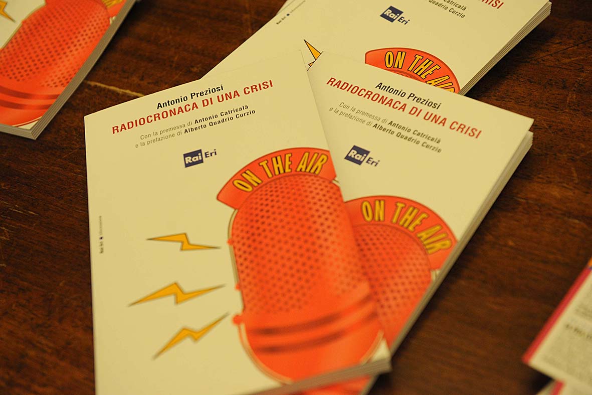   "Radiocronaca di una crisi": il ruolo dell?informazione nella crisi economica
