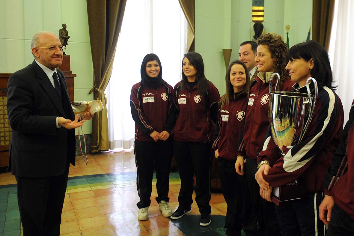   Il Sindaco De Luca riceve le ragazze della Salernitana Femminile Calcio a 5
