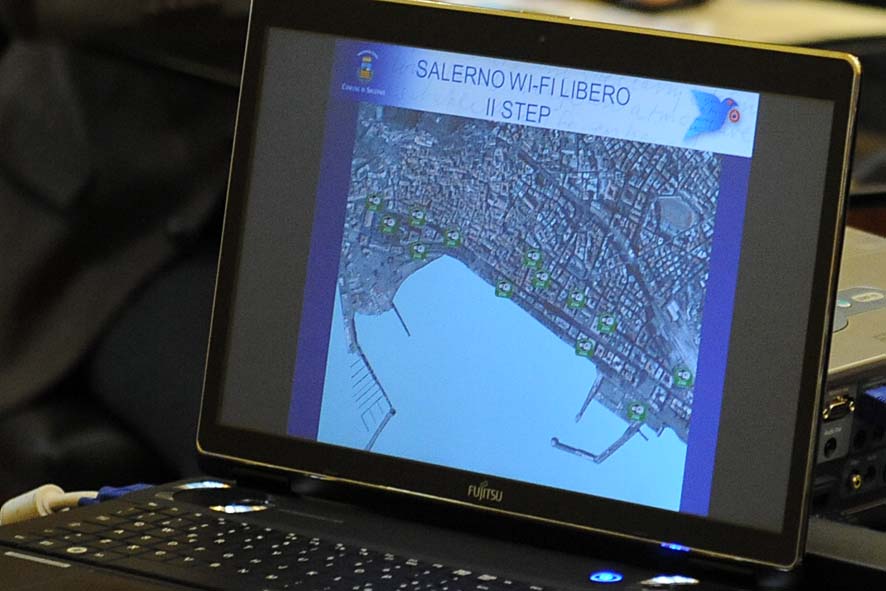   Wi-fi libero, al via il II step. Salerno, 21 dicembre 2011
