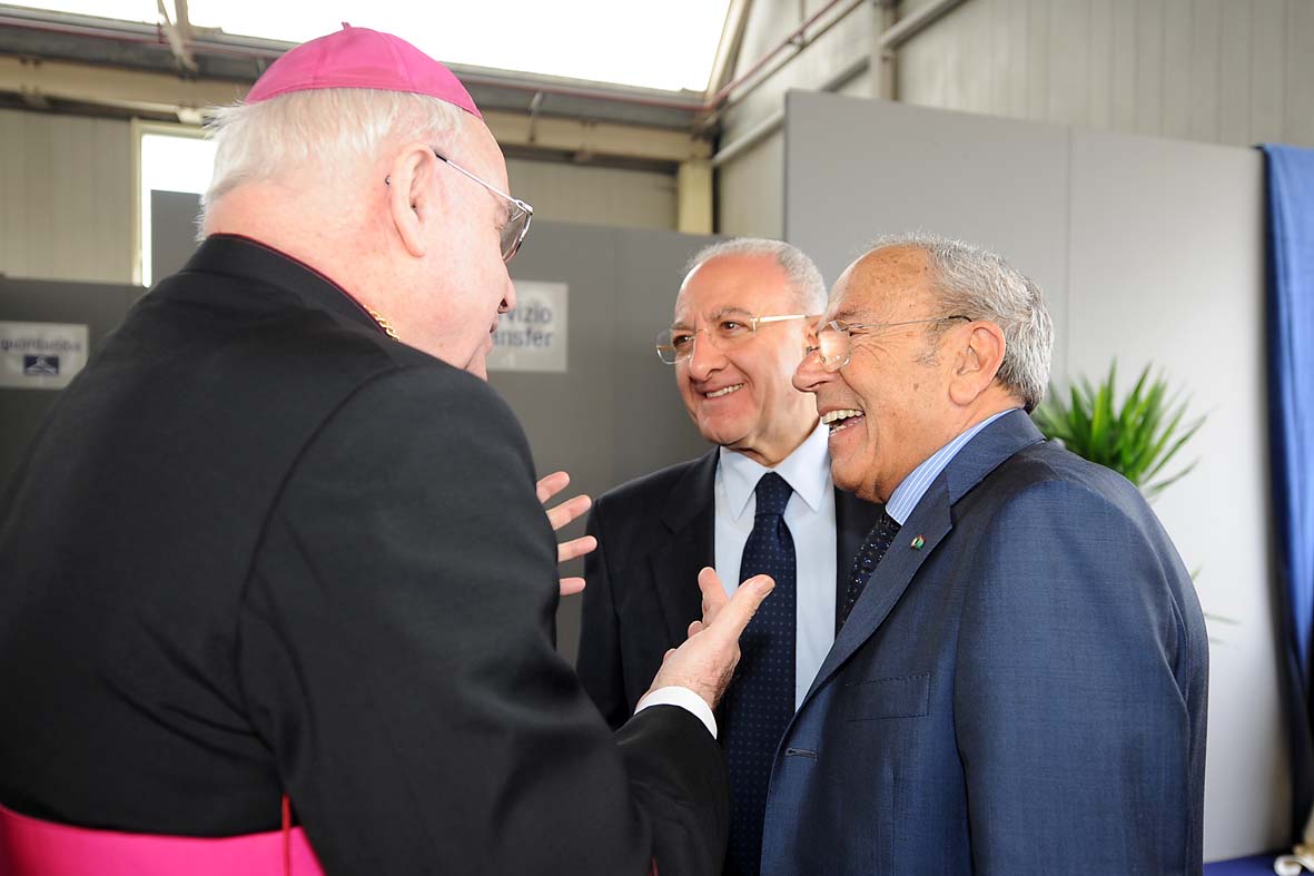   ll Sindaco di Salerno Vincenzo De Luca all'anniversario di fondazione delle Arti Grafiche Boccia. Salerno, 15 Maggio 2012

