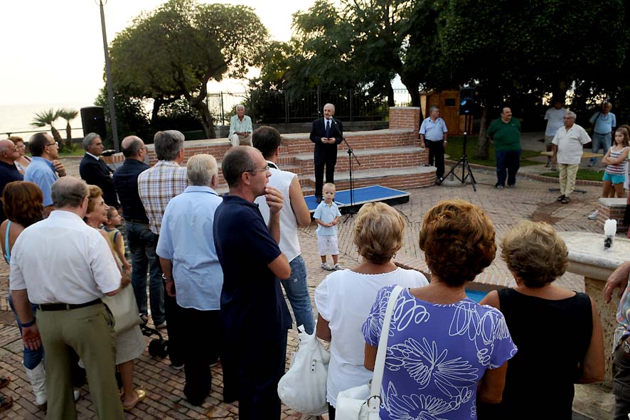   Con il Sindaco De Luca inaugurazione Parco Giochi Lungomare Tafuri. Salerno 17 Settembre 2011.
