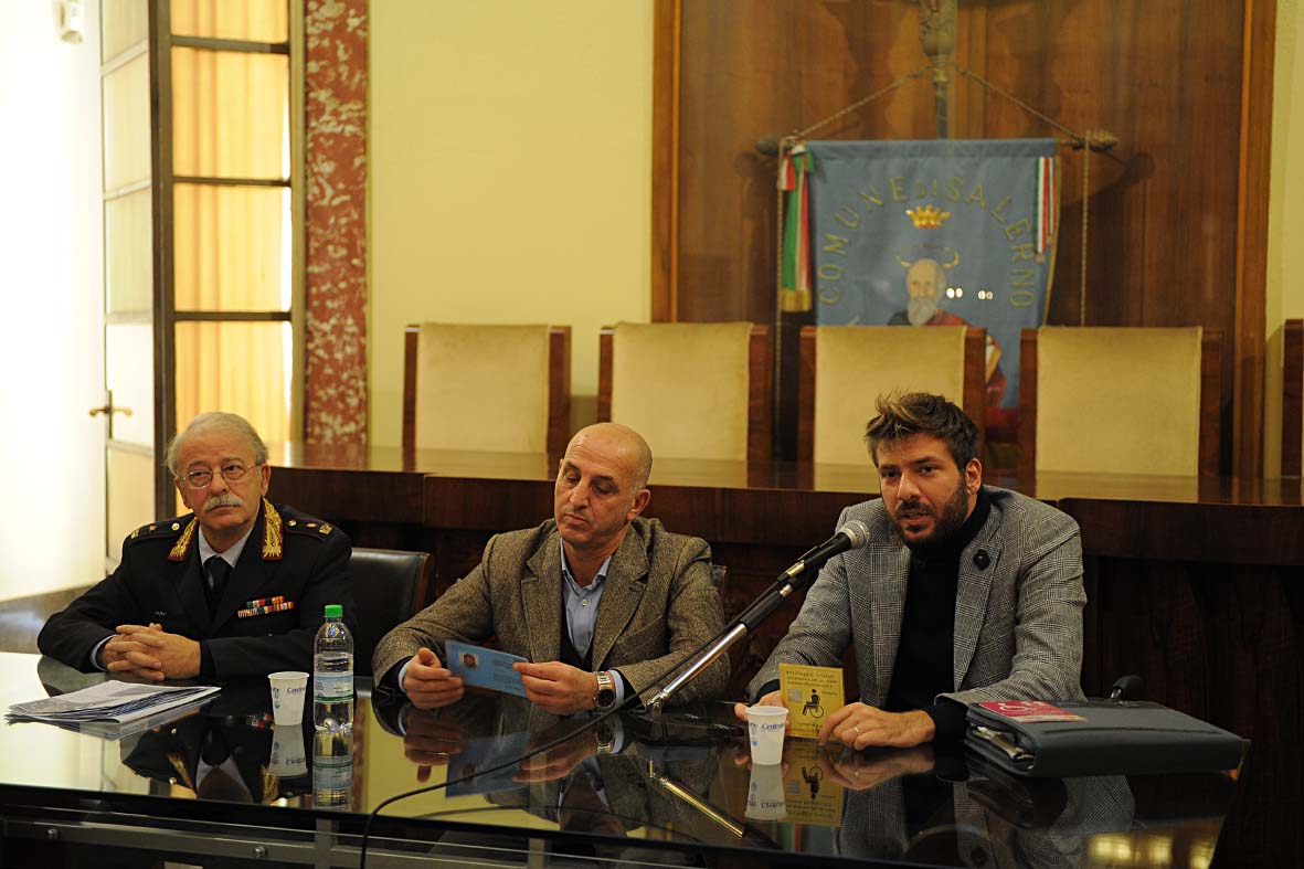   A Salerno, tra le prime citta' in Italia, i nuovi permessi di transito e sosta disabili antitruffa
