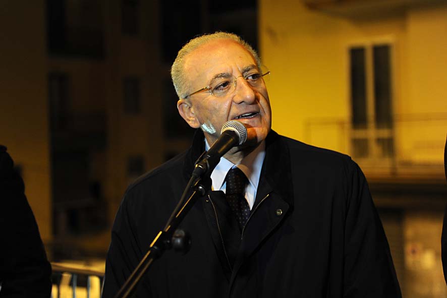   Inaugurazione nuovo arredo urbano e pubblica illuminazione in via Lanzalone - 9 dicembre 2011
