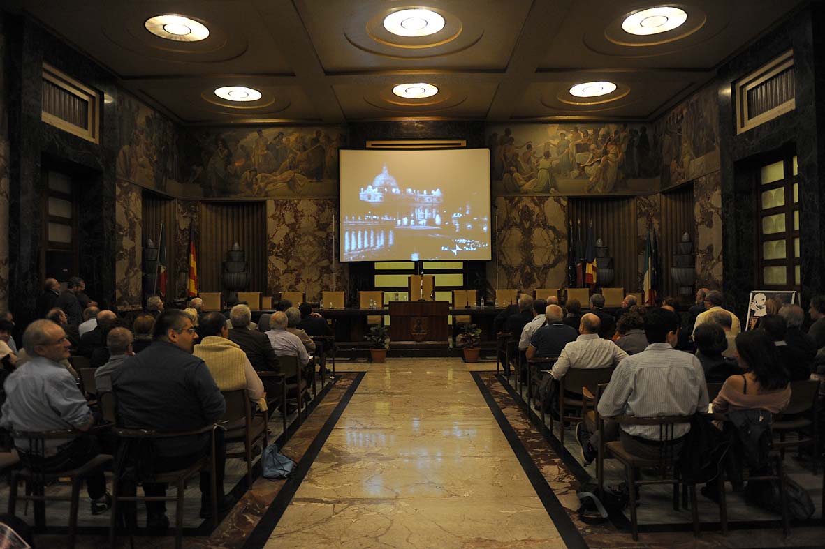   La carezza della Luna, a 50 anni dal Concilio Vaticano II il discorso di Papa Giovanni XXIII
