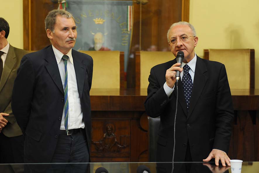   Proclamazione della elezione del Sindaco Vincenzo De Luca. Salerno, Palazzo di Citta' 20 Maggio 2011.
