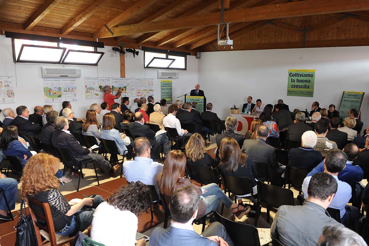   Il Sindaco De Luca al convegno Coltiviamo la buona crescita
