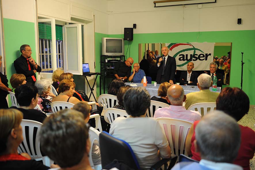   Il Sindaco De Luca alla Festa dei nonni dell'AUSER
