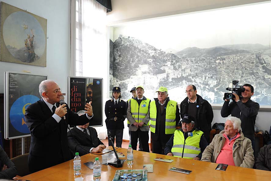   ?Difendiamoci?: Comune e Questura di Salerno insieme contro le truffe domestiche agli anziani 

