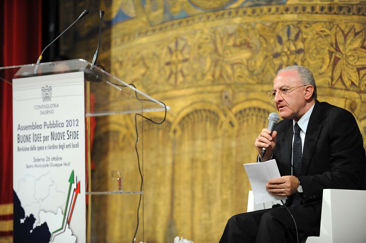   Il Sindaco De Luca all'assemblea pubblica di Confindustria Salerno
