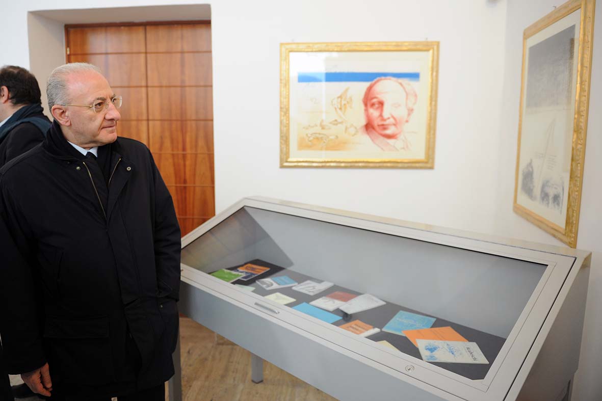   Presentazione del "Fondo Librario donazione Marco Amendolara". Salerno, 25 Gennaio 2012.
