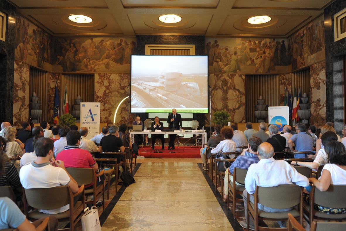   "Archintour", workshop sulla trasformazione del fronte del mare. Salerno, 7 Luglio 2012.
