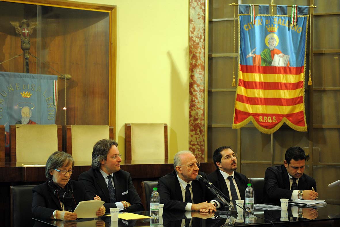   Il Sindaco De Luca incontra buyers internazionali. Salerno, 16 novembre 2012
