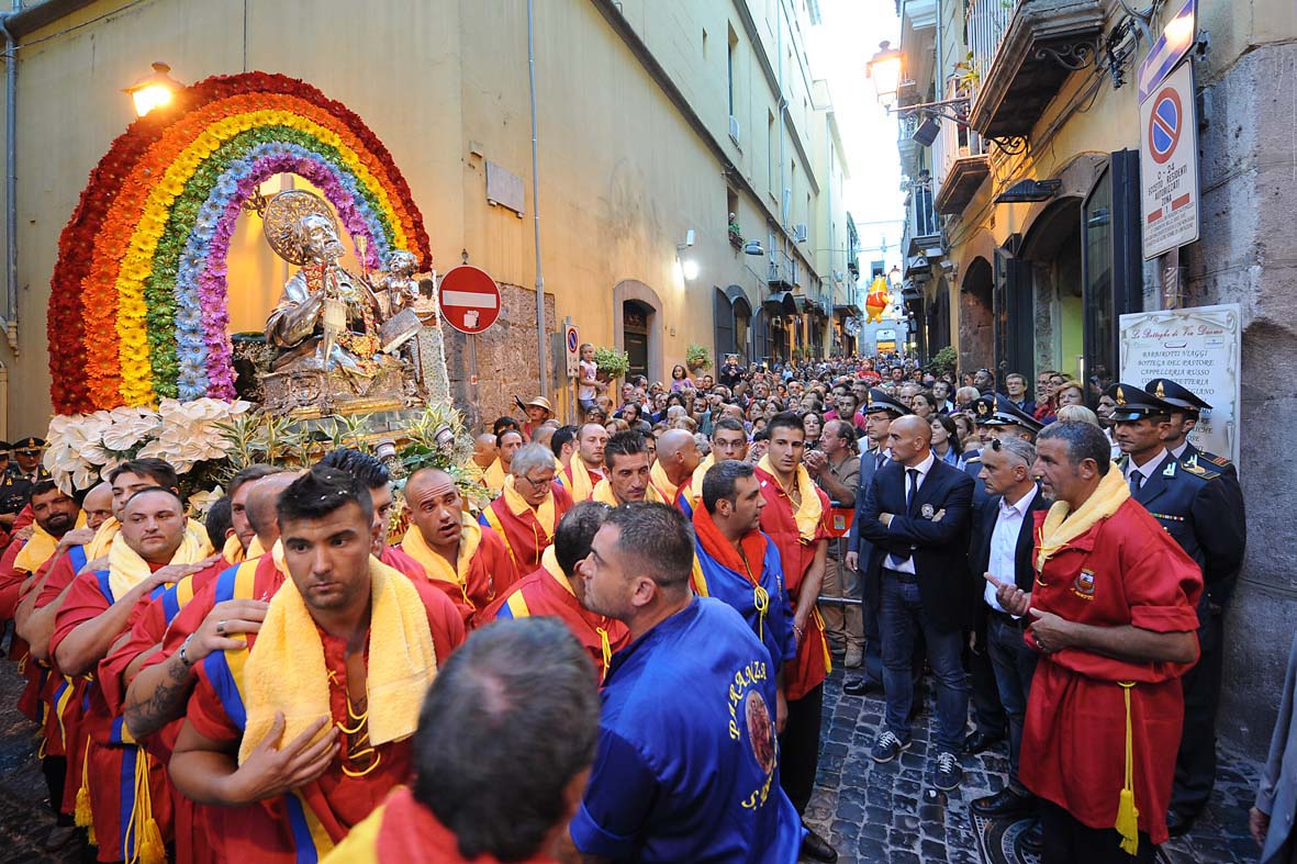   San Matteo 2012, la solenne processione per le strade della citta'. Salerno, 21 settembre 2012.
