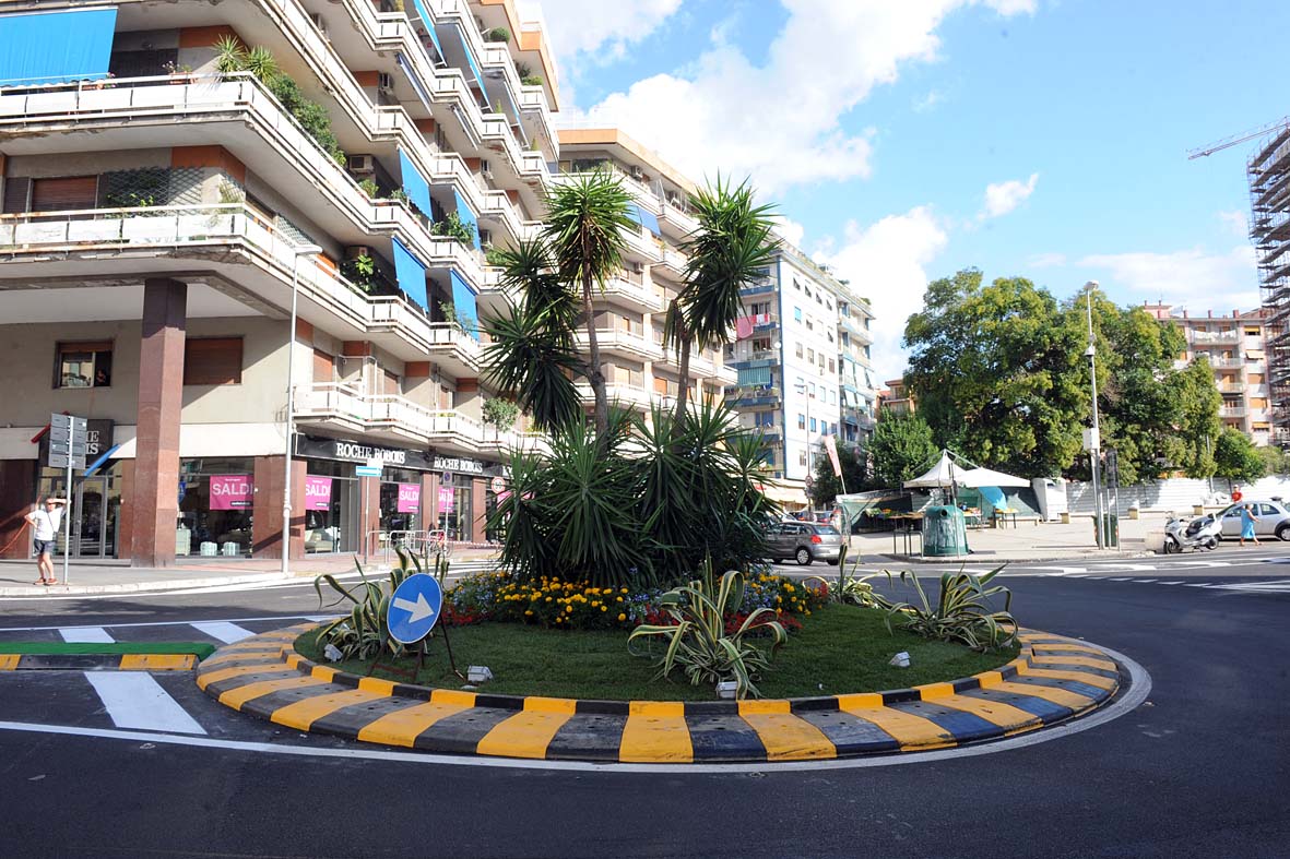   Inaugurata la nuova rotatoria in via Irno-via Baratta
