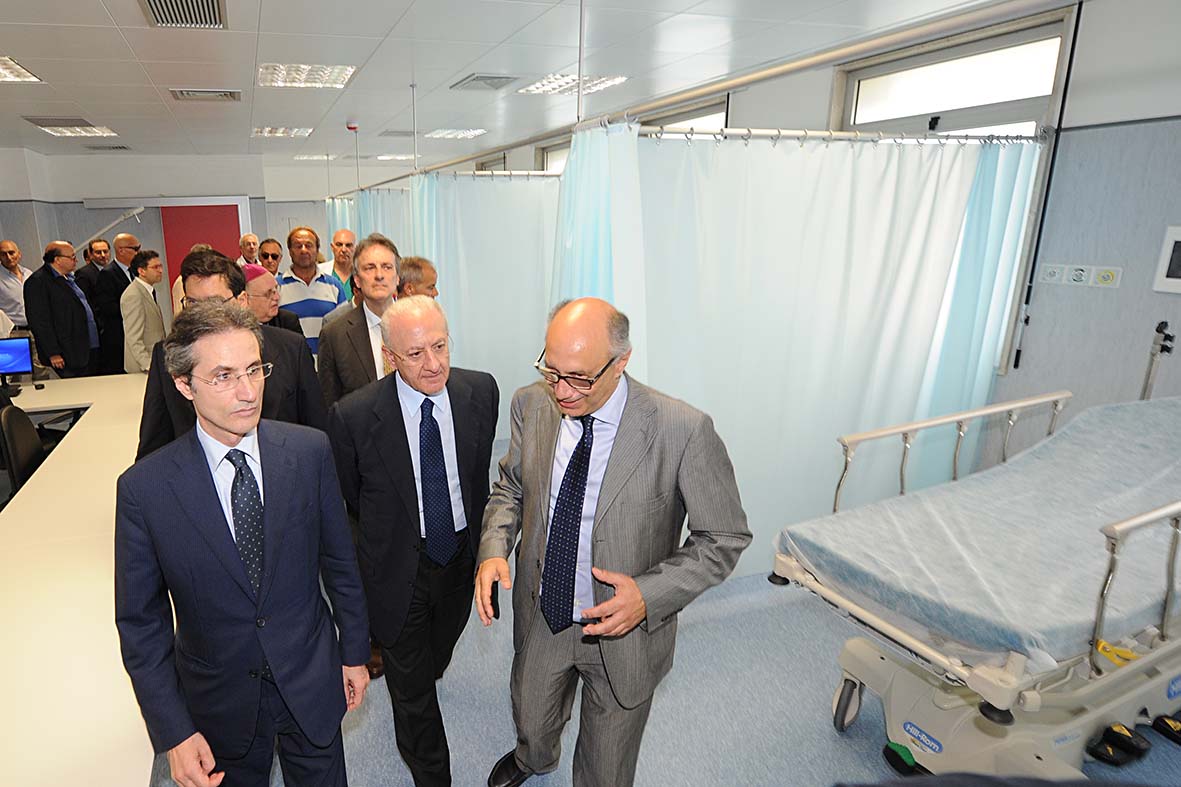   Il Sindaco De Luca all'inaugurazione del nuovo Pronto Soccorso del "Ruggi"
