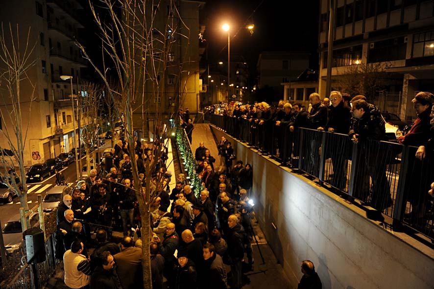   Inaugurazione nuovo arredo urbano e pubblica illuminazione in via Lanzalone - 9 dicembre 2011
