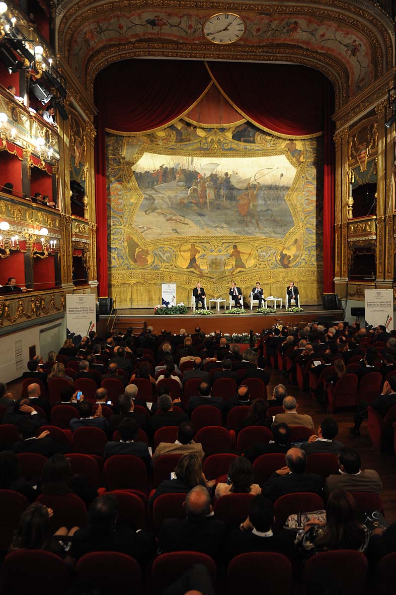   Il Sindaco De Luca all'assemblea pubblica di Confindustria Salerno
