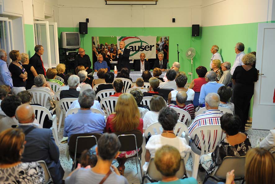   Il Sindaco De Luca alla Festa dei nonni dell'AUSER
