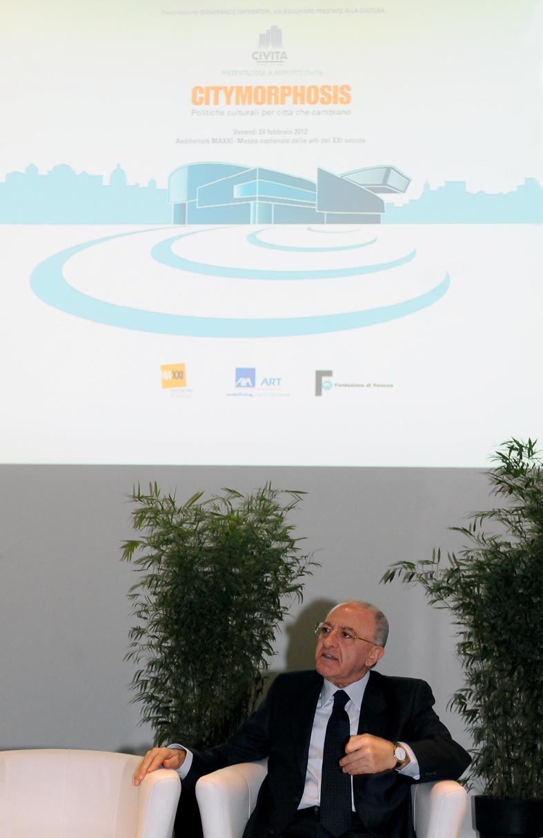   Il Sindaco V. De Luca alla presentazione del Rapporto Civita 
