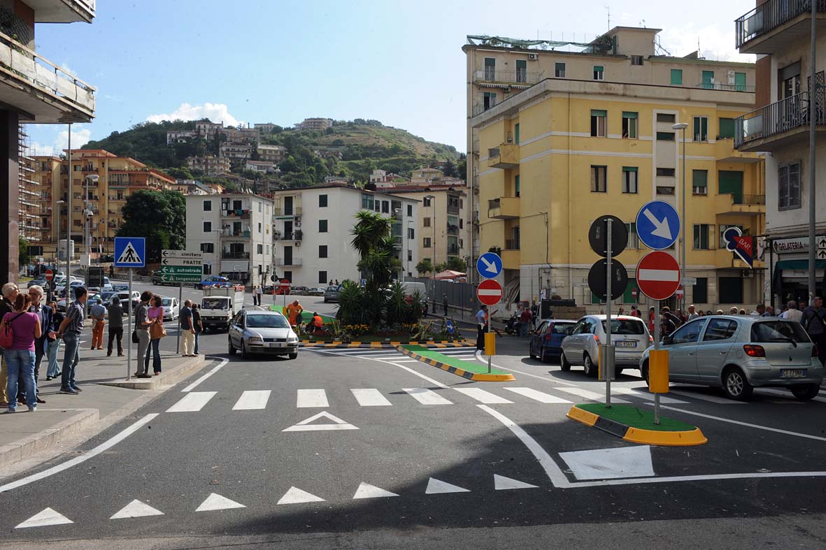   Inaugurata la nuova rotatoria in via Irno-via Baratta
