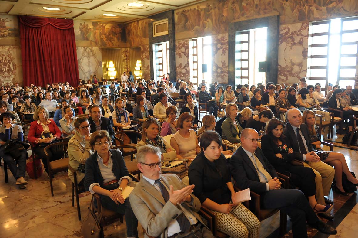   Il Sindaco Vincenzo De Luca interviene al Convegno "Amministrazione di sostegno. Prassi virtuose tra Solidarieta' e Autonomia". Salone dei Marmi, 1 Giugno 2012
