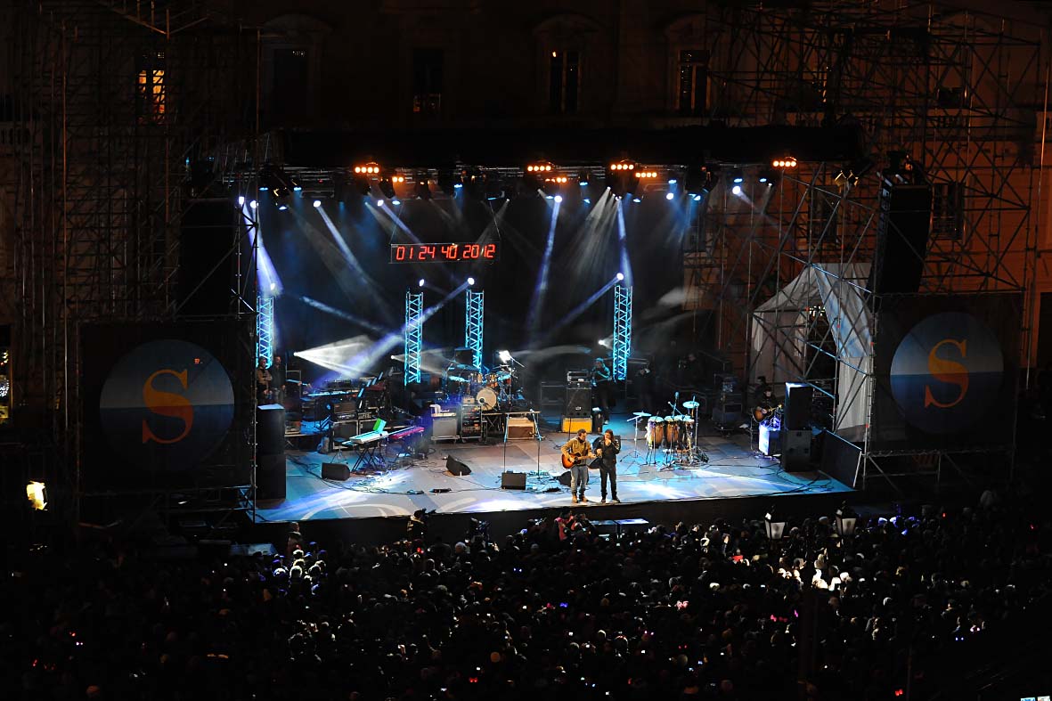   In centomila per il Capodanno in piazza con Grignani e Britti
