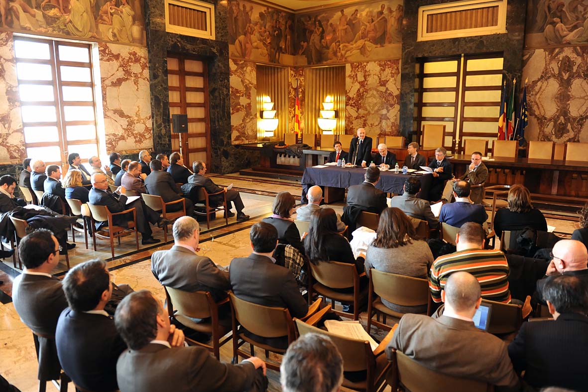   A Salerno la Commissione Mezzogiorno, Politiche Comunitarie e Relazioni Internazionali dell'ANCI. Palazzo di Citta' 29 febbraio 2012
