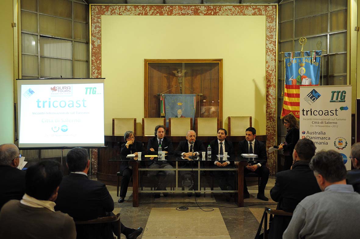   Il Sindaco De Luca incontra buyers internazionali. Salerno, 16 novembre 2012
