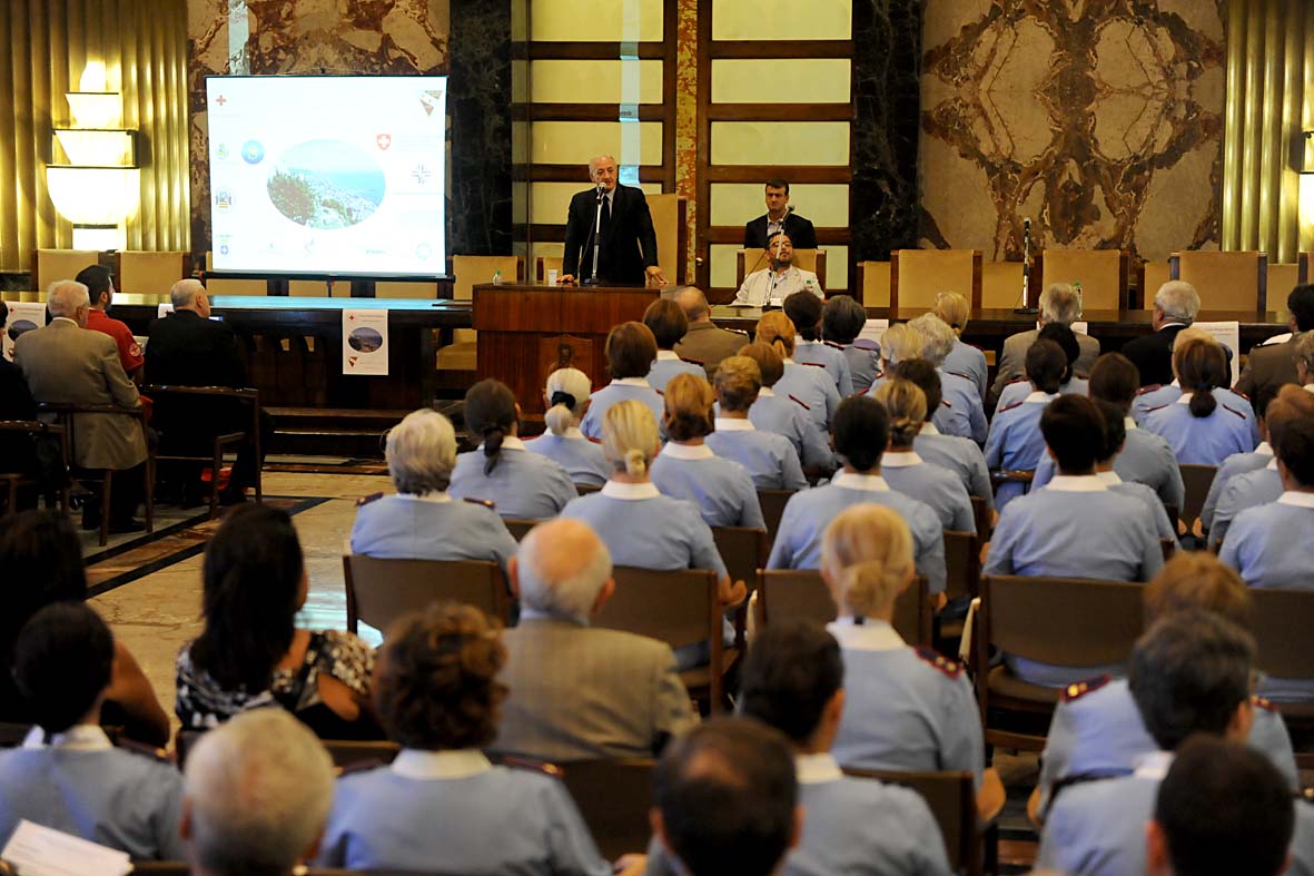   Il Sindaco De Luca alla presentazione del IX Corso di Storia della Croce Rossa
