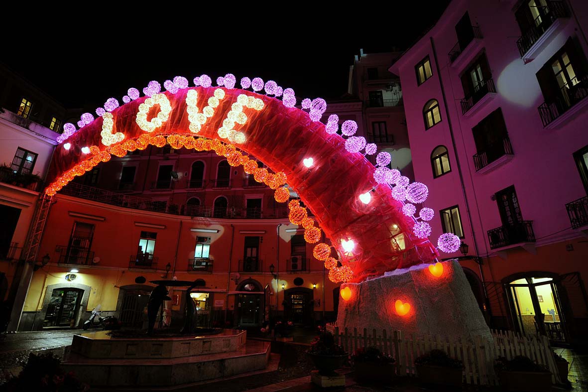   Le "Piazze dell'amore" a Salerno da sabato 11 a martedi' 14 febbraio.
