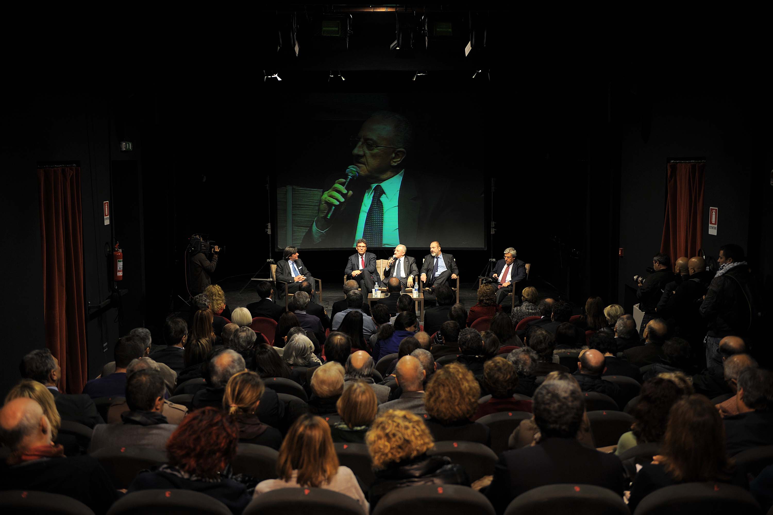   Il Teatro Stabile d'Innovazione intitolato ad Antonio Ghirelli

