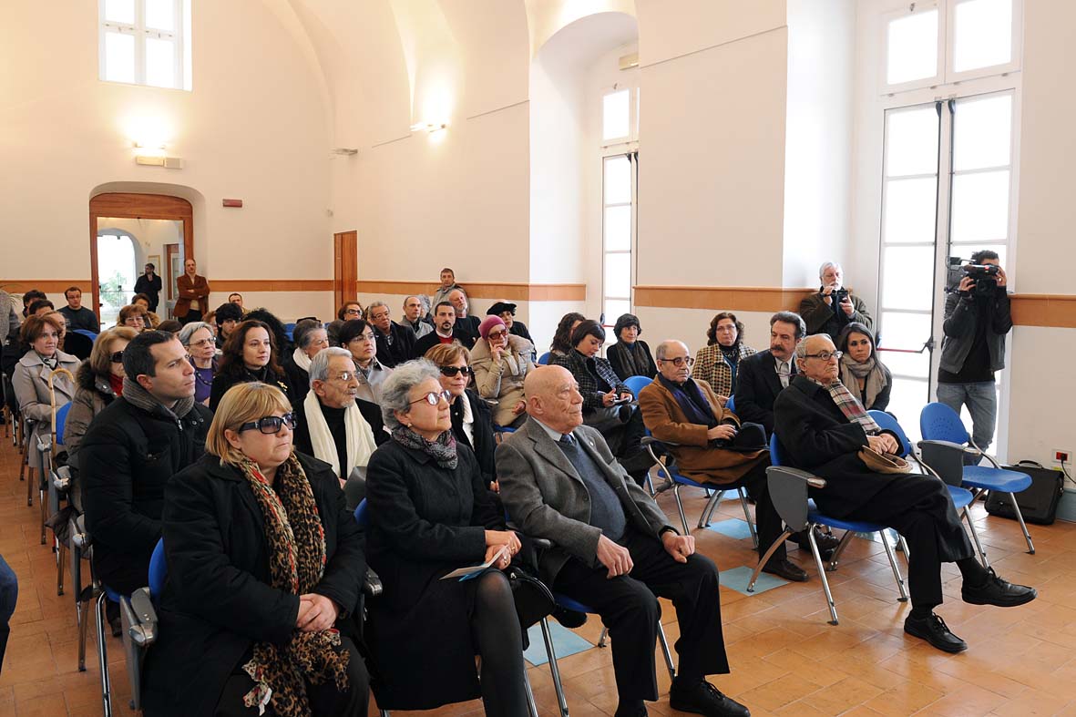   Presentazione del "Fondo Librario donazione Marco Amendolara". Salerno, 25 Gennaio 2012.
