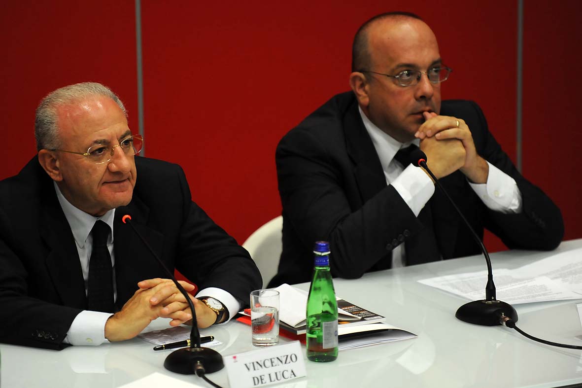   Il Sindaco De Luca alla presentazione della rivista East al MARTE Mediateca 
