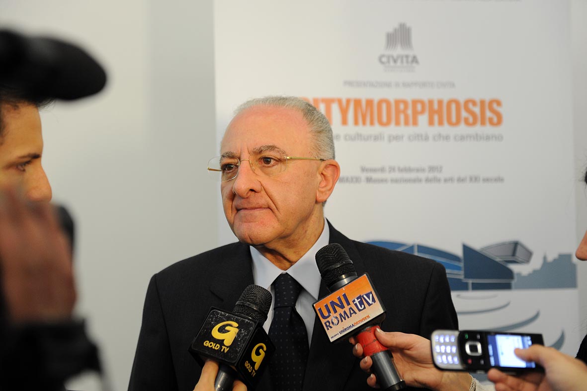   Il Sindaco V. De Luca alla presentazione del Rapporto Civita 

