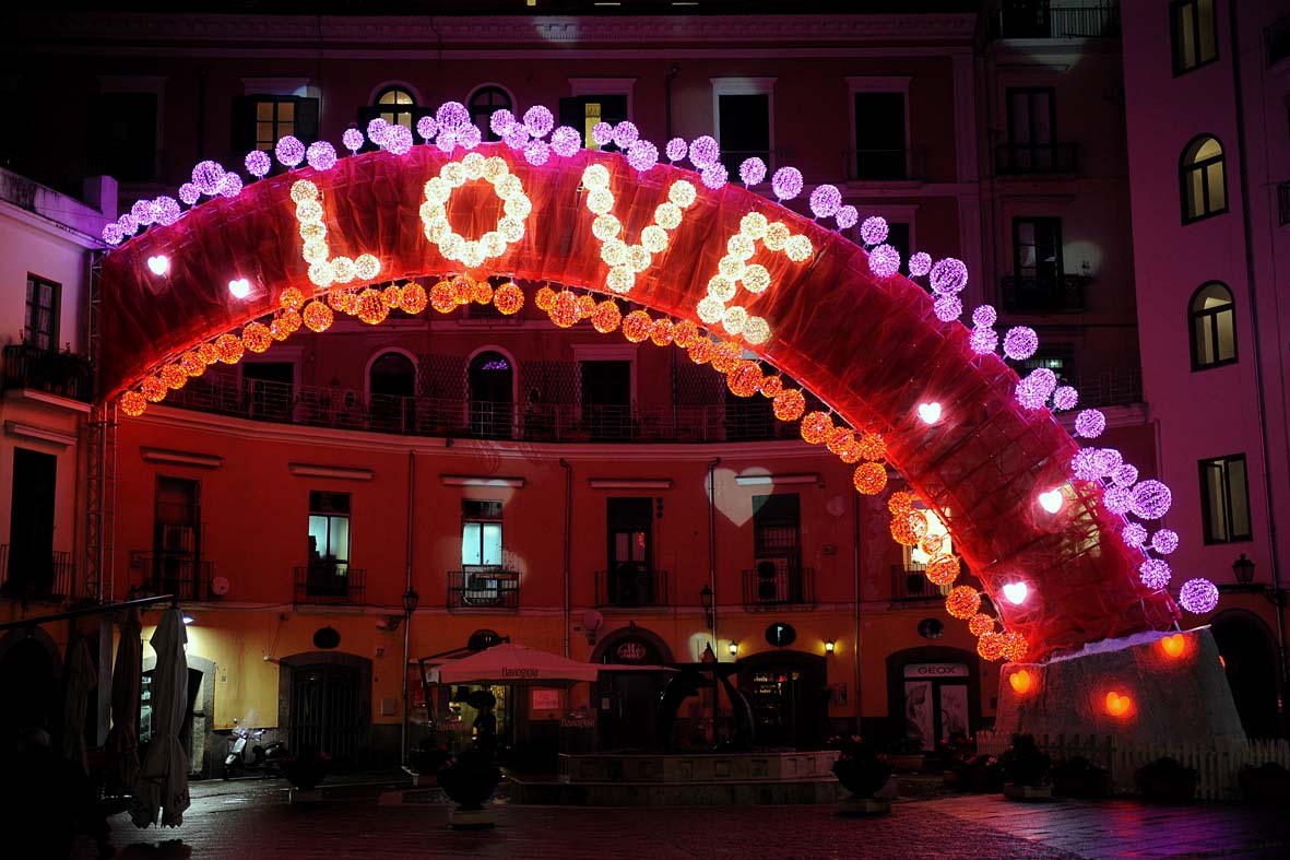   Le "Piazze dell'amore" a Salerno da sabato 11 a martedi' 14 febbraio.
