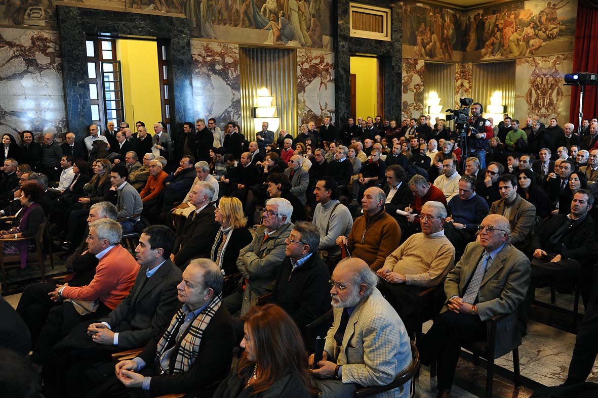   "La Sfida del Federalismo". Incontro dibattito con Flavio Tosi, Sindaco di Verona e Vincenzo De Luca, Sindaco di Salerno. Palazzo di Citta', 11 marzo 2011
