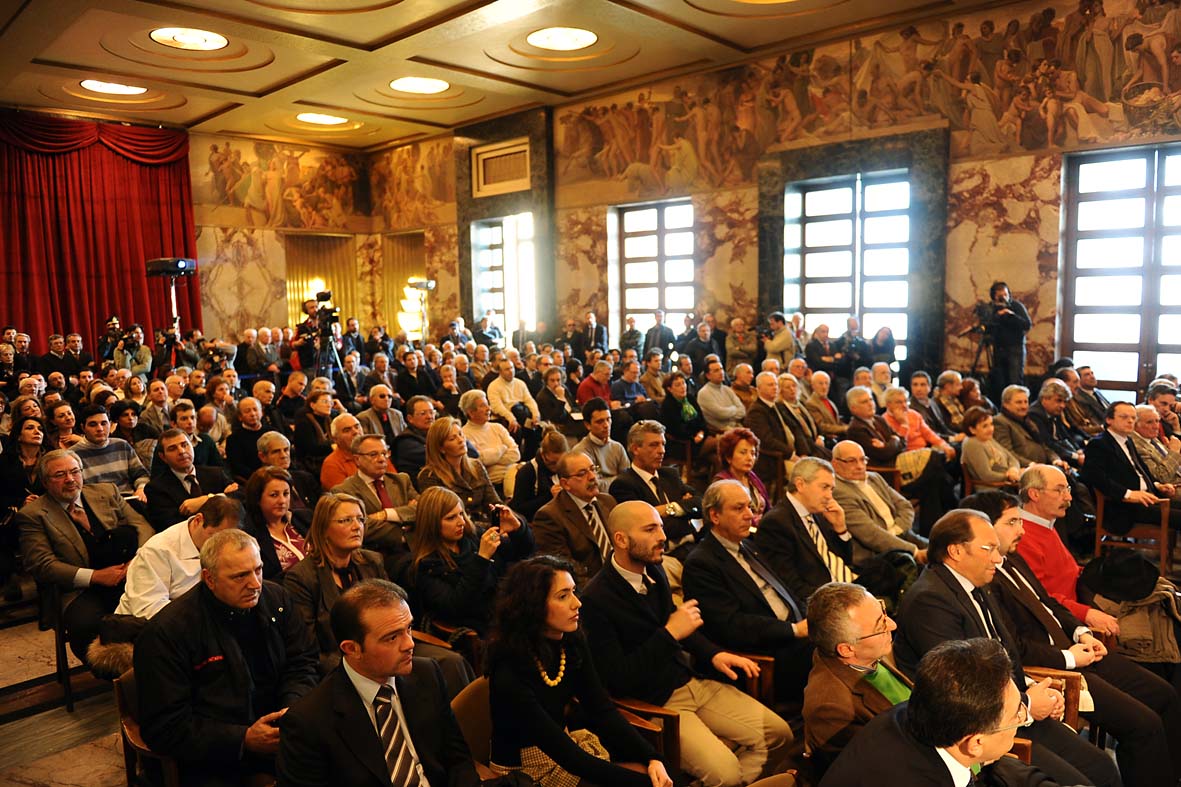   "La Sfida del Federalismo". Incontro dibattito con Flavio Tosi, Sindaco di Verona e Vincenzo De Luca, Sindaco di Salerno. Palazzo di Citta', 11 marzo 2011
