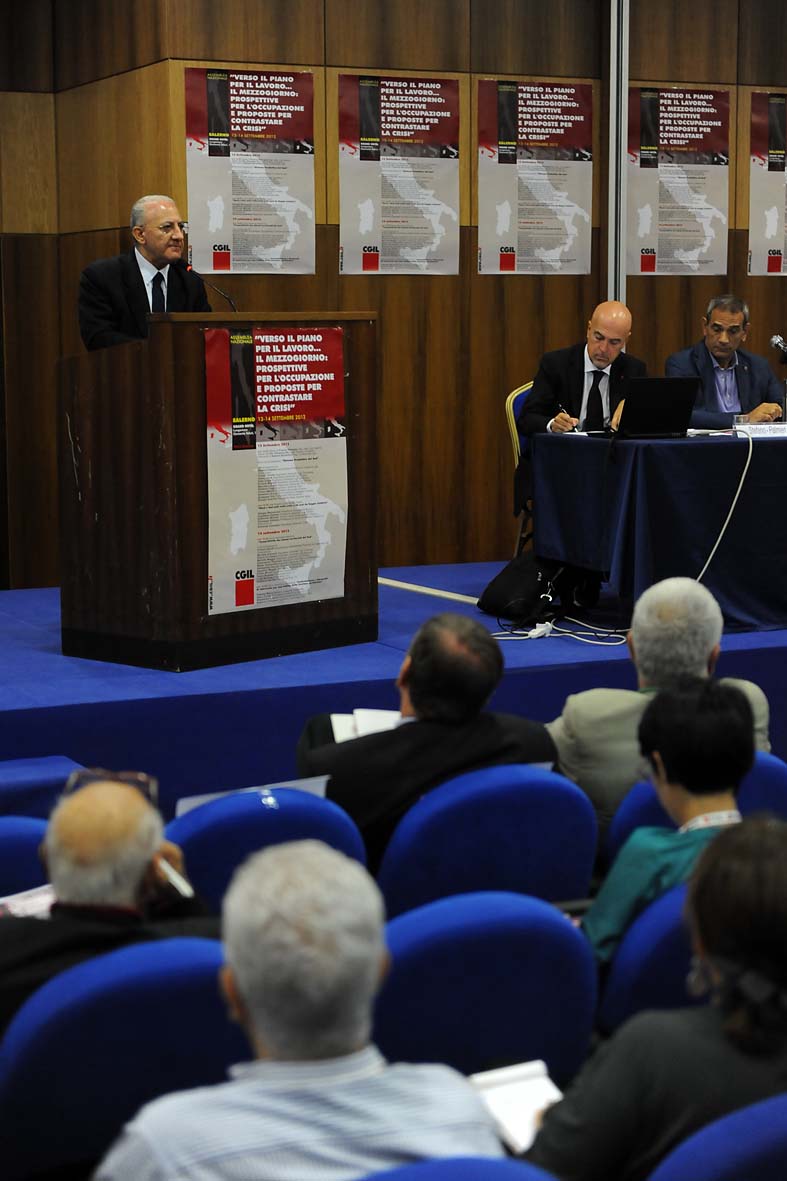   Il Sindaco De Luca al convegno CGIL Verso il piano per il lavoro
