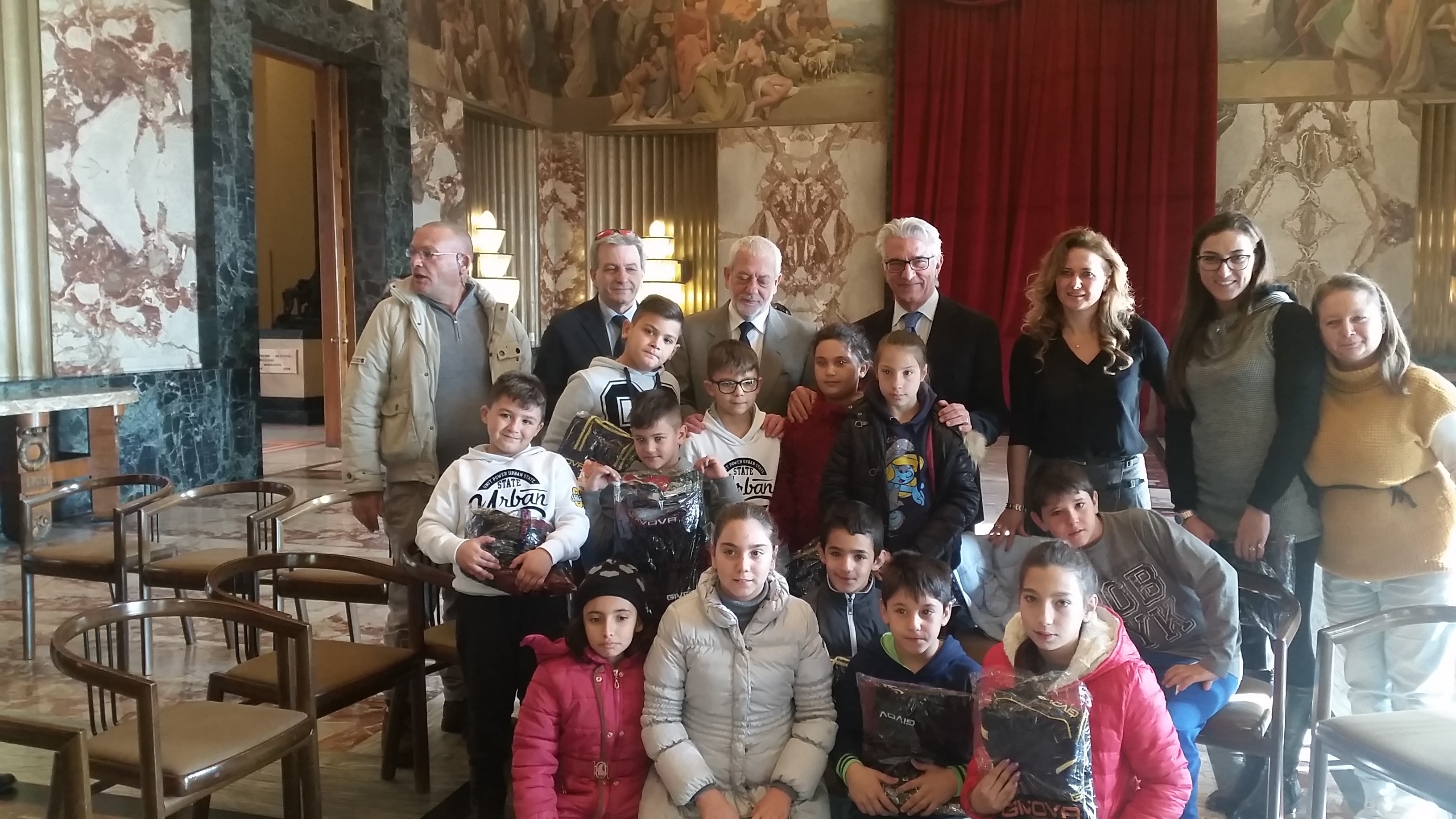   Consegnate cinquanta tute ginniche a bambini disagiati della citt?
