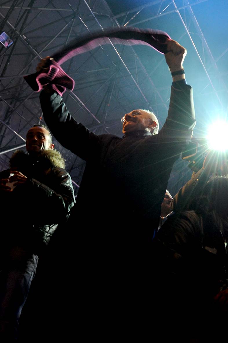   Centomila in piazza con Gianna Nannini ed il Sindaco Vincenzo De Luca. Salerno, 31 dicembre 2011
