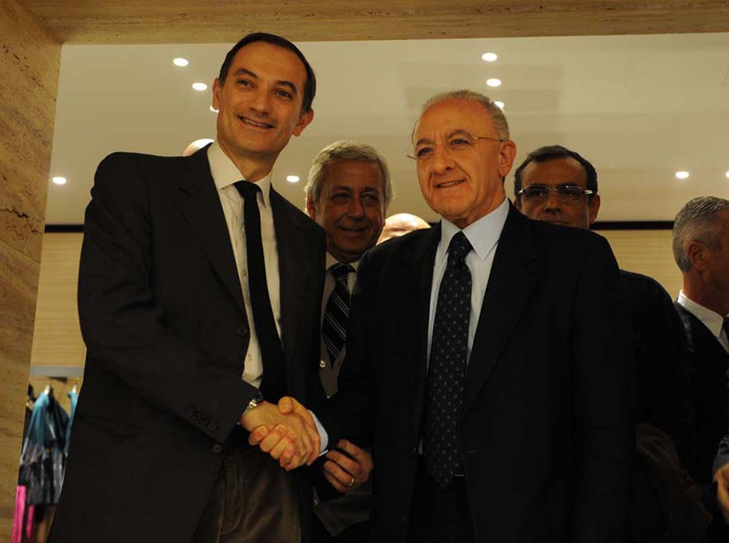   Il Sindaco De Luca inaugura lo store Fendi. Salerno, 8 dicembre 2011
