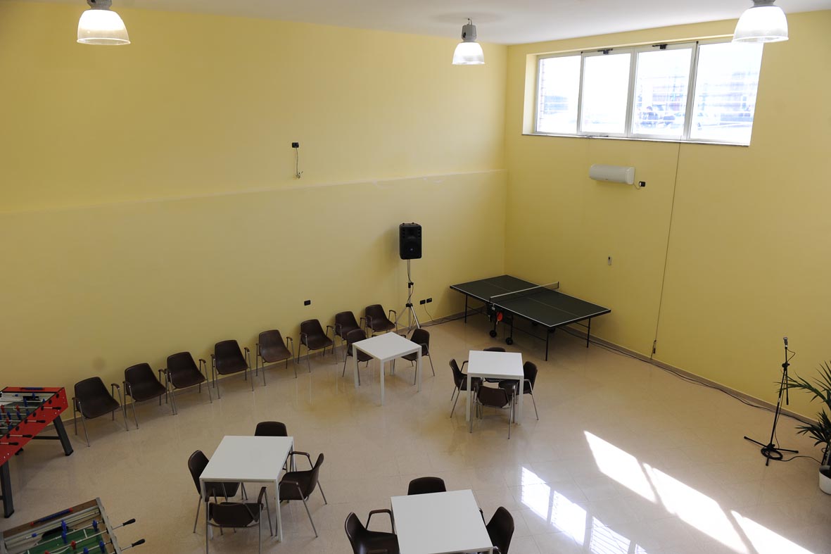   Il Sindaco De Luca inaugura il nuovo Oratorio della Chiesa S. Maria ad Martyres. Domenica 27 febbraio 2011
