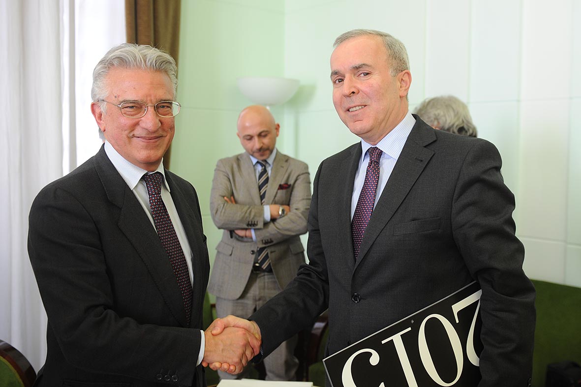  L'ambasciatore dell'Azerbaijan in visita a Palazzo di Citta'
