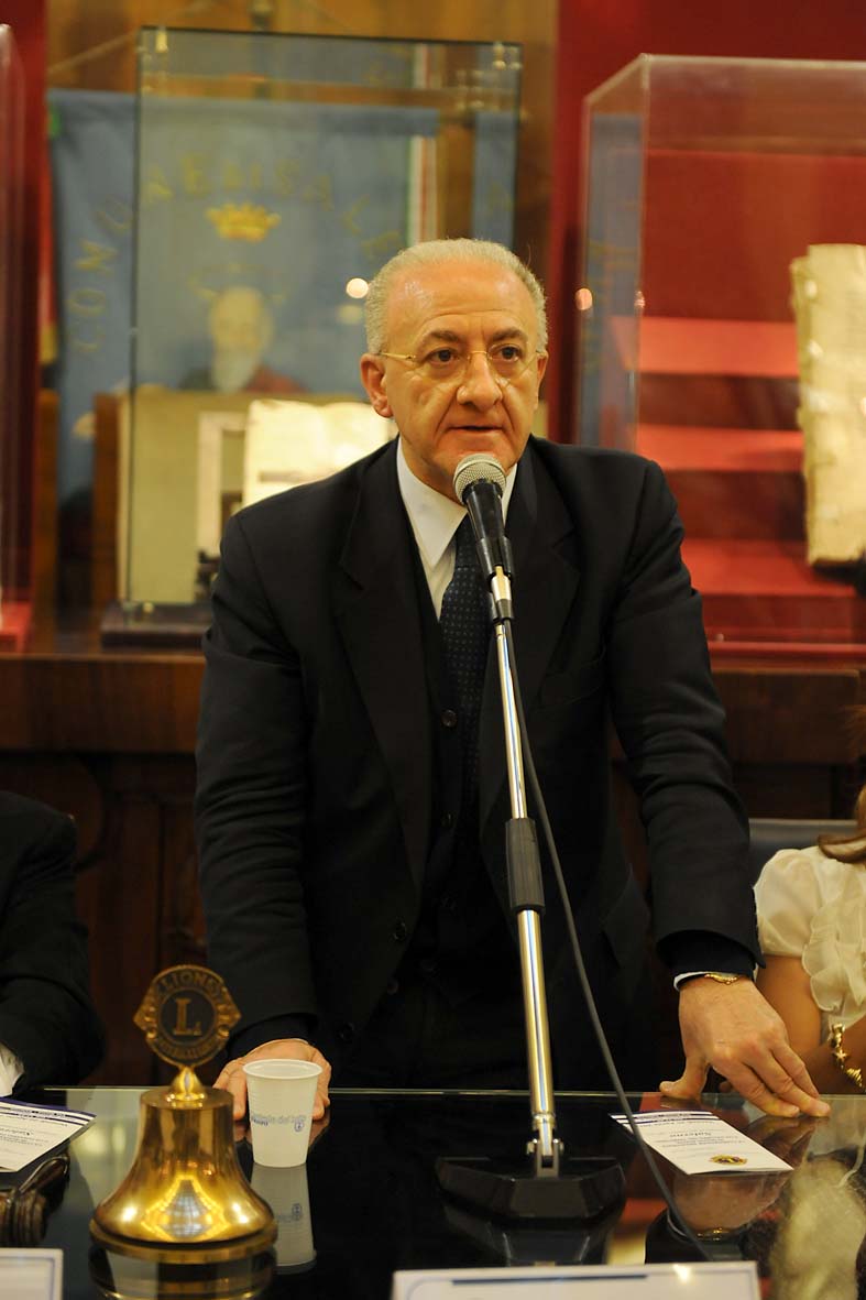   Il Sindaco De Luca al convegno La riconversione industriale in nuove realt? e lo sviluppo del territorio 
